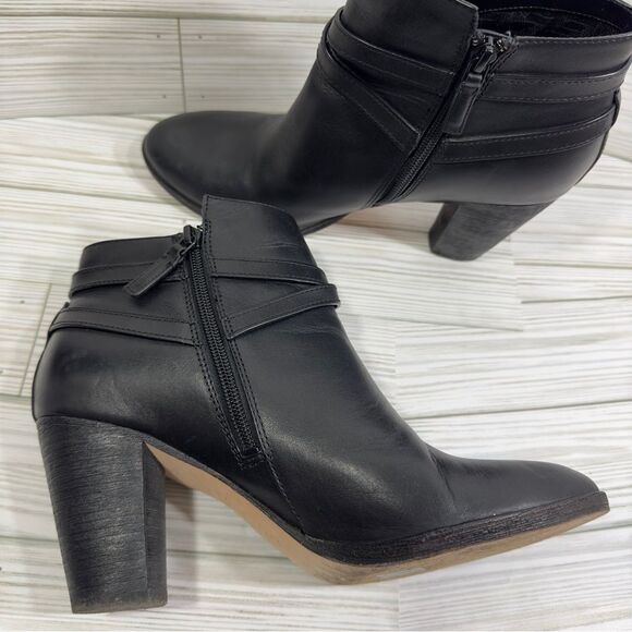 COLE HAAN CHUNKY HEEL LEATHER ANKLE BOOTIE SZ 9 - Picture 3 of 12